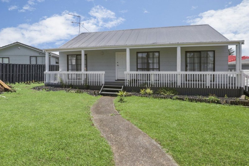 78 Hyperion Drive, Randwick Park, Auckland - Carousel 1