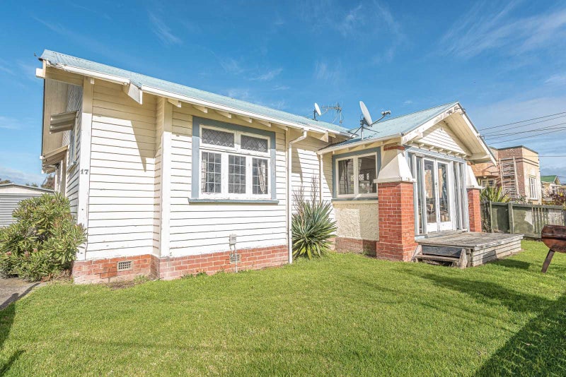 17 Kawatiri Avenue, Gonville, Whanganui - Carousel 1