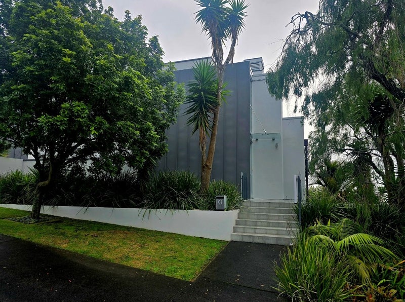 61 St Heliers Road, ST HELIERS, AUCKLAND - Carousel 18