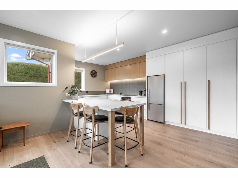 10 Hilbre Avenue, Gore, Gore - Carousel 2