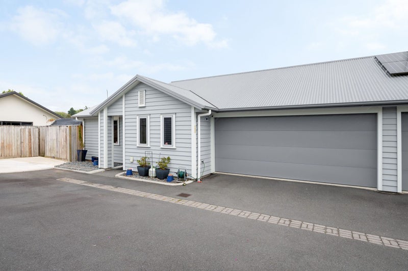 133 Forest Lake Road, Forest Lake, Hamilton - Carousel 1