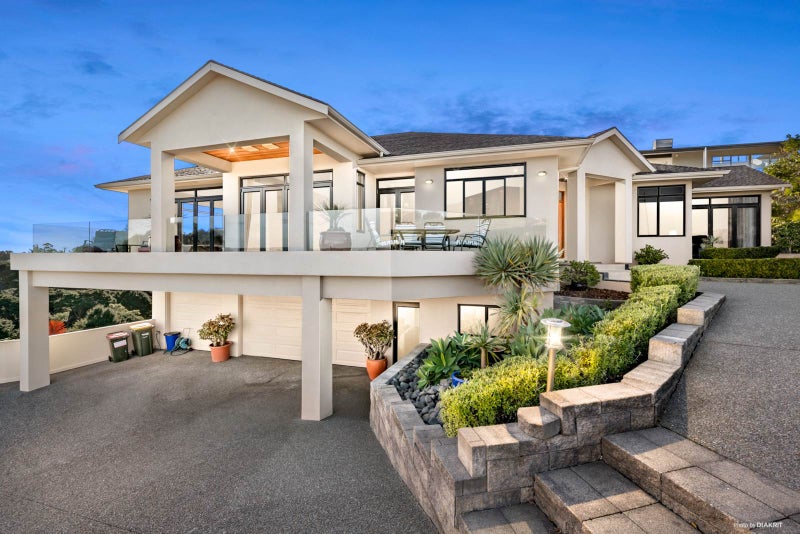 26 Beauvoir Avenue, Matakatia, Whangaparaoa - Carousel 1