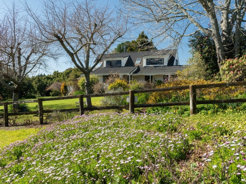 120 Plummers Point Road, Tauranga - Carousel 1