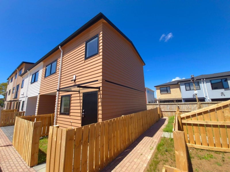 4/168 Buckland Road, Mangere East, Auckland - Carousel 1