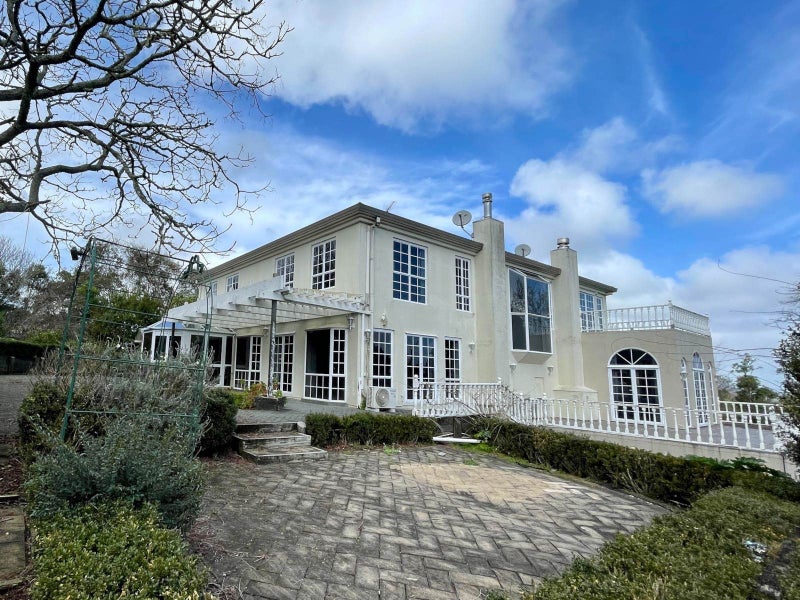 12 Polo Prince Drive, Totara Park, Manurewa - Carousel 1