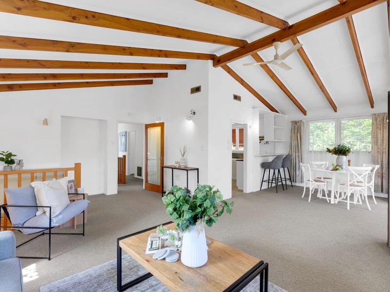 8 Brennan Place, Hillcrest, Hamilton - Carousel 1