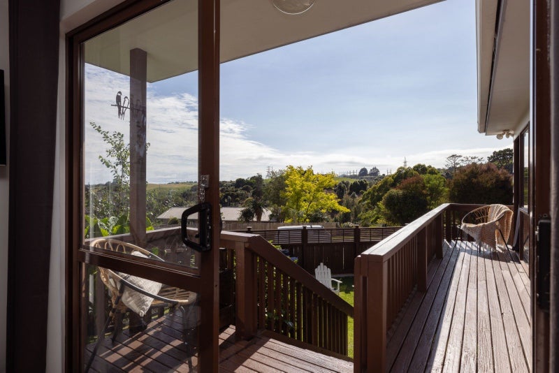 22 Snowden Street, Ohauiti, Tauranga - Carousel 1