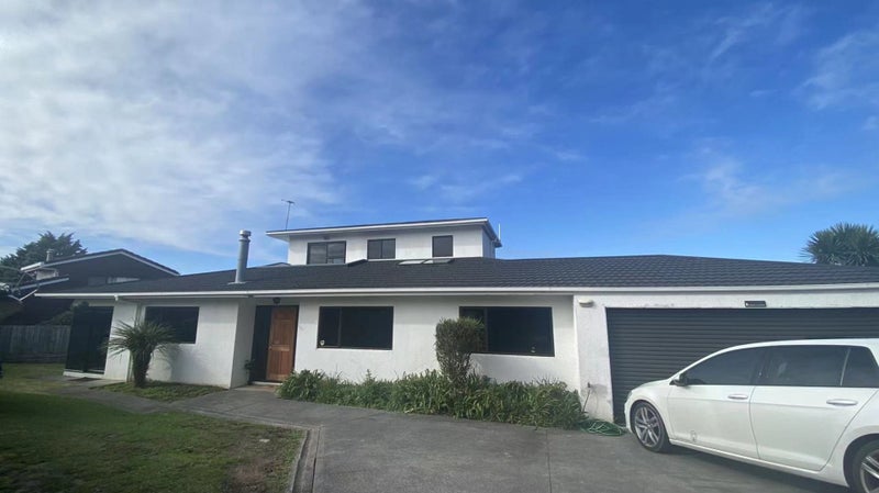 38 Redwing Street, Browns Bay, Auckland - Carousel 1