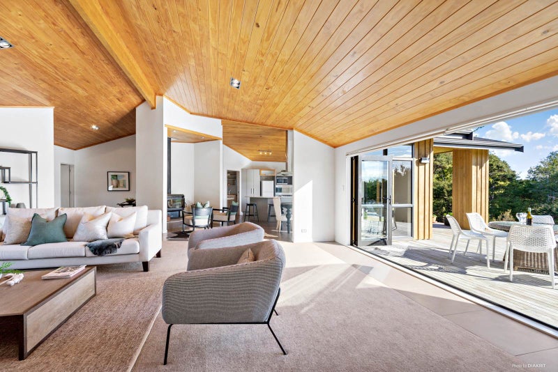 40 McCallum Drive, Sandspit, Warkworth - Carousel 2