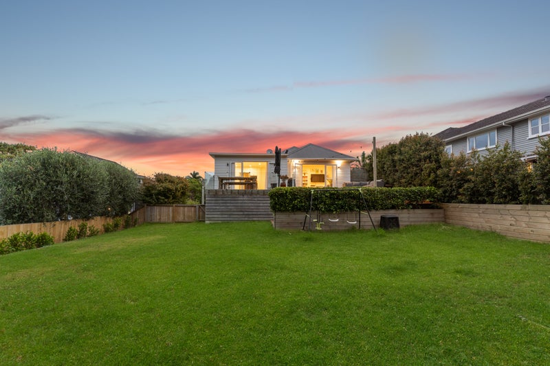 20 Evesham Avenue, Glendowie, Auckland - Carousel 2