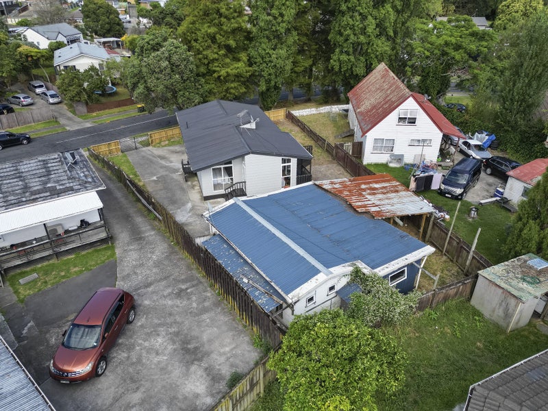 49 Moncrieff Avenue, Clendon Park, Auckland - Carousel 1