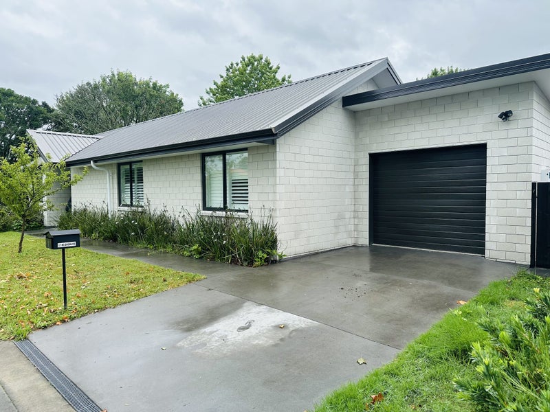 1 Cassidy Street, Hamilton East, Hamilton - Carousel 1