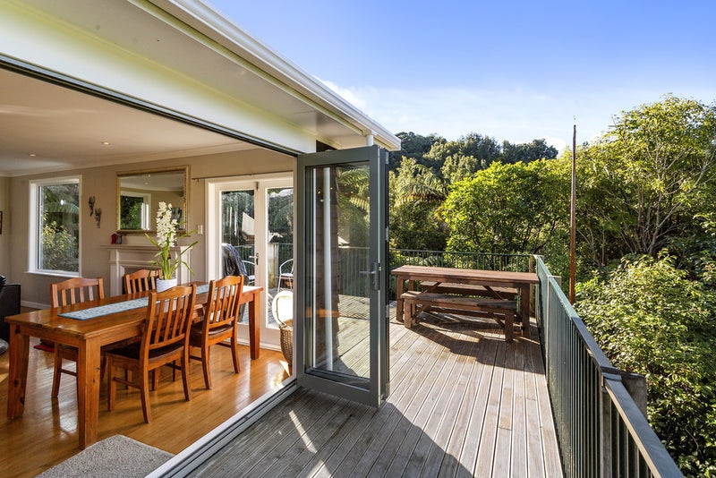 48 Pomare Road, Tirohanga, Lower Hutt - Carousel 2