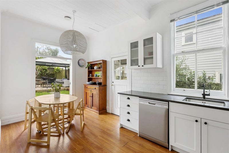 36 William Bond Street, Stanley Point, Auckland - Carousel 2