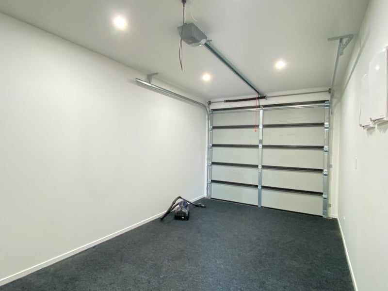 7 Dinaric Lane, Westgate, Auckland - Carousel 14