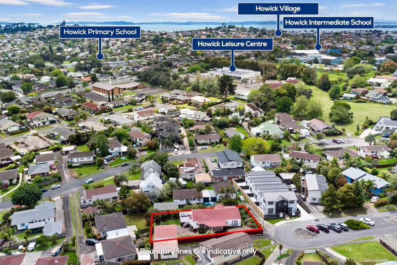 17 Kingussie Place, Highland Park, Auckland - Carousel 1