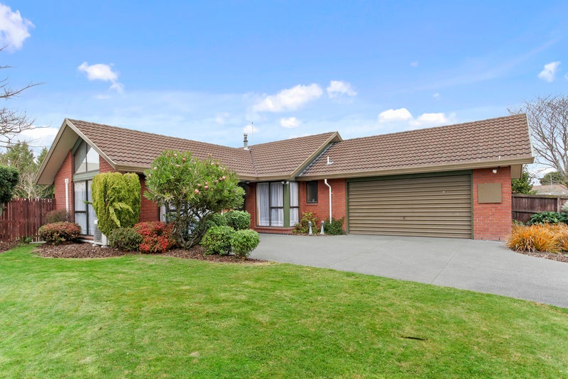 27 Ben Nevis Drive, Broomfield, Christchurch - Carousel 1