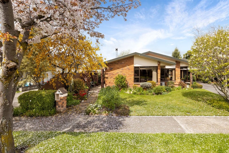 6 Owen Place, Springlands, Blenheim - Carousel 1