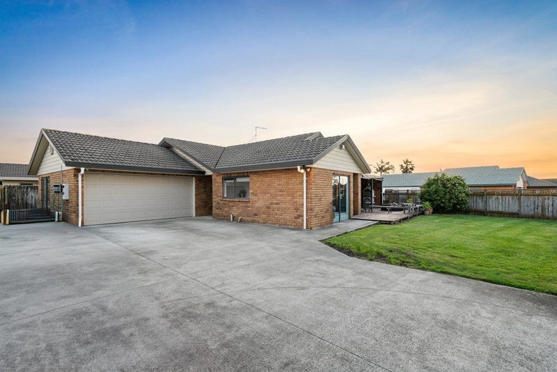 6B Sheriff Place, Randwick Park, Auckland - Carousel 2