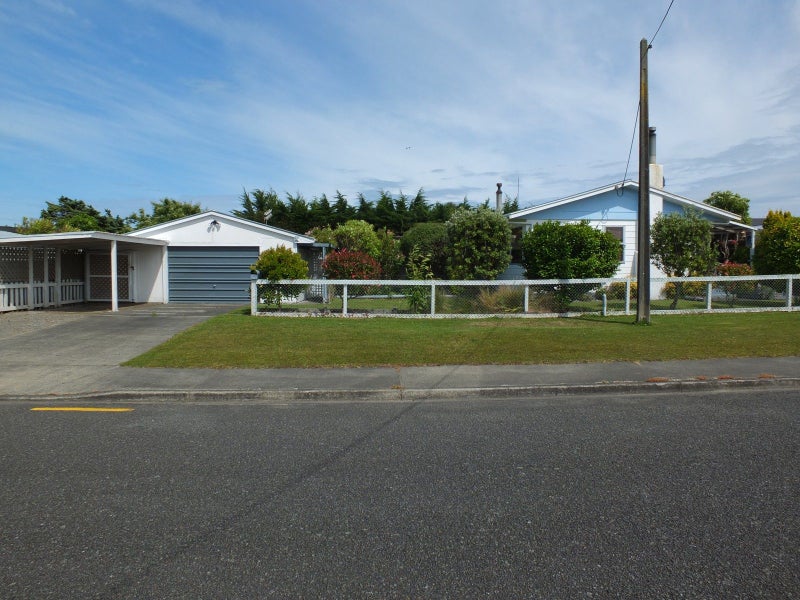 4 Queen Street, Foxton Beach, Foxton - Carousel 16