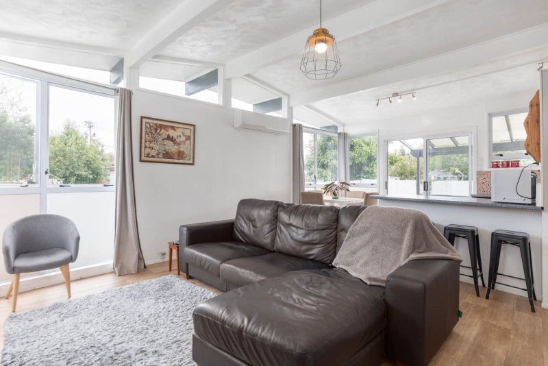 4 Dalry Place, Mangere Bridge, Auckland - Carousel 2