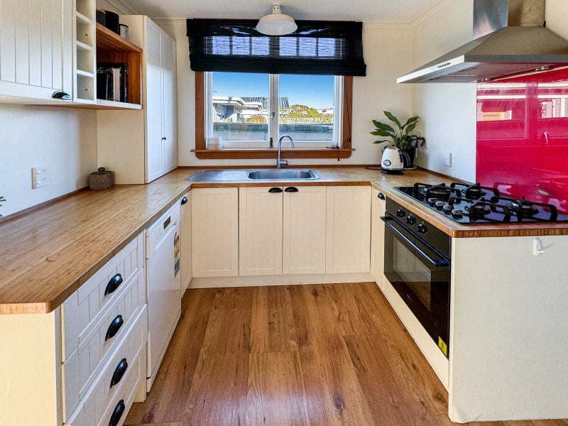 209 Pine Avenue, South New Brighton, Christchurch - Carousel 2