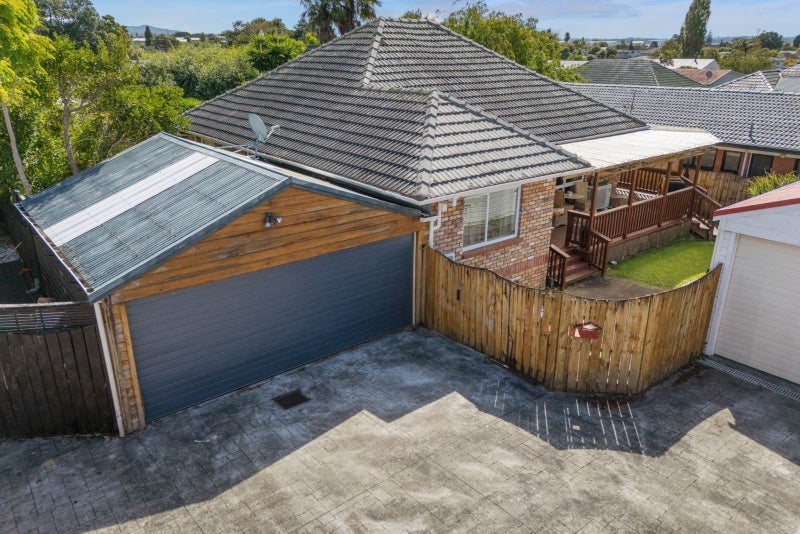 2/2 Plane Street, Avondale, Auckland - Carousel 22