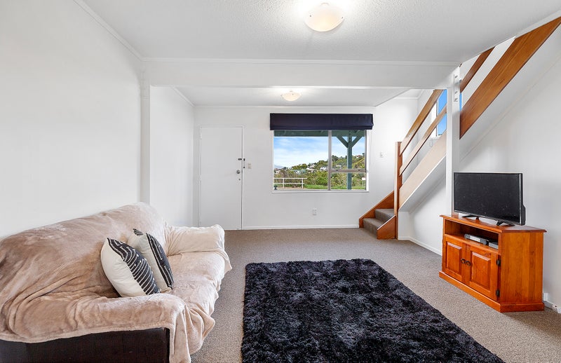 7A Ladbrooke Drive, Newlands, Wellington - Carousel 2