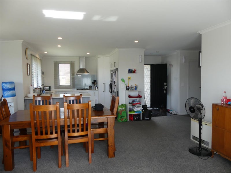 16 Astor Avenue, Dinsdale, Hamilton - Carousel 2