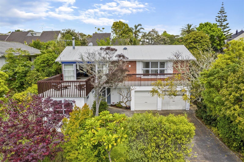 9 Mount Carmel Place, Meadowbank, Auckland - Carousel 1