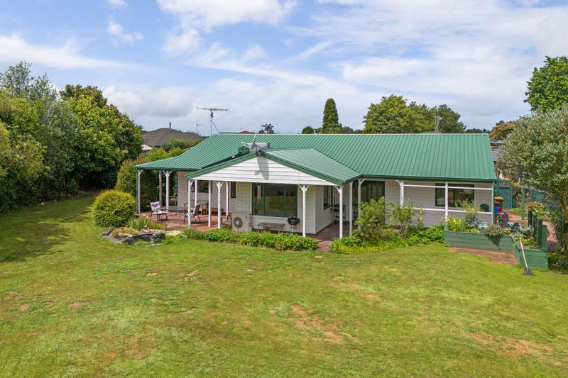 97 Highfields Drive, Katikati, Katikati - Carousel 1