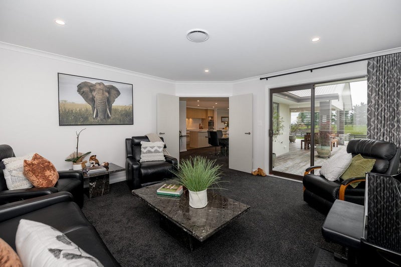 20 Tula Lane, Kelvin Grove, Palmerston North - Carousel 2