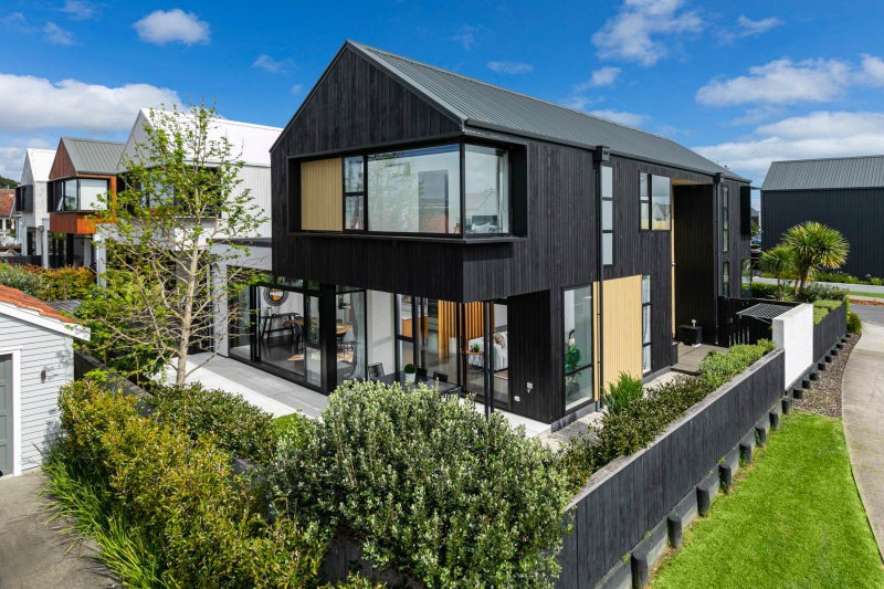 15 Cochrane Road, Hobsonville, Auckland - Carousel 1