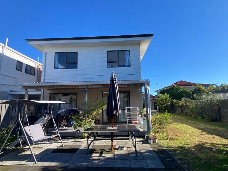 4C Vivian Wilson Drive, Eastern Beach, Auckland - Carousel 2