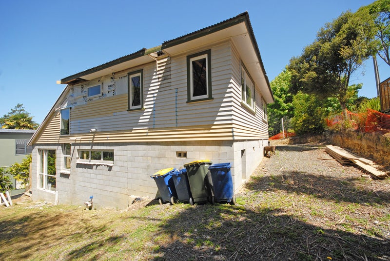 24 Waratah Street, Birkenhead, Auckland - Carousel 2