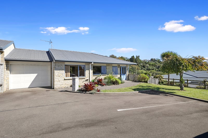 8/32 Mill Road, Lower Vogeltown, New Plymouth - Carousel 1