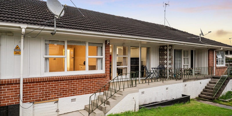 2/2 Ellerslie Park Road, Ellerslie, Auckland - Carousel 1