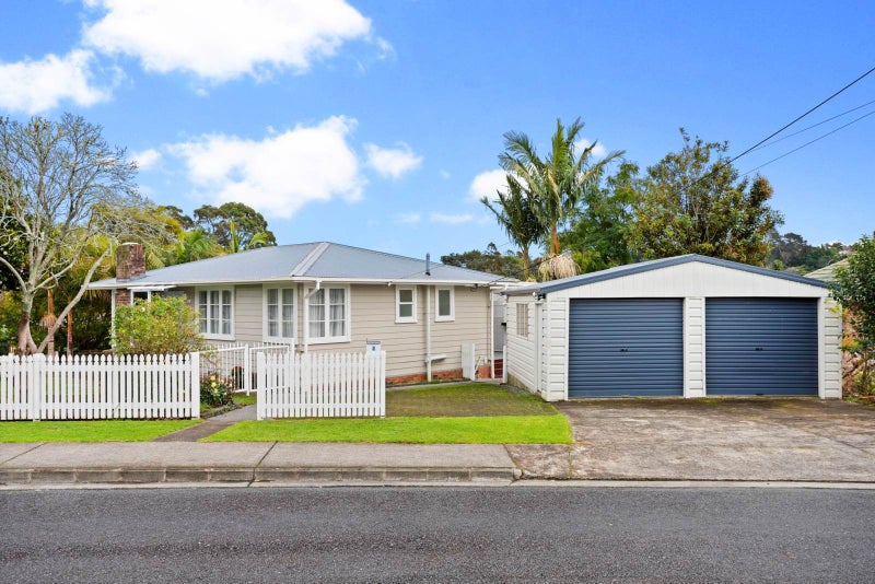 2 Preston Avenue, Henderson, Auckland - Carousel 1