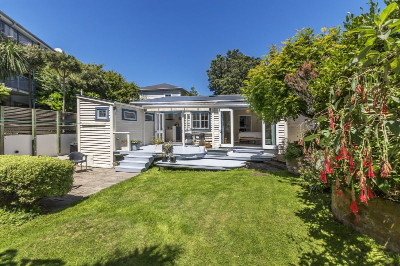 10 Hall Street, Newtown, Wellington - Carousel 1