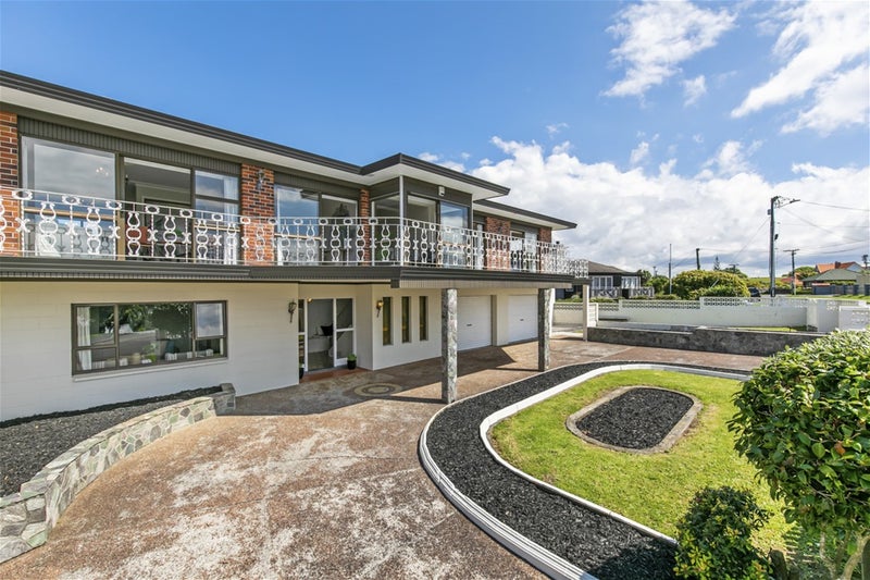 71 Mellons Bay Road, Mellons Bay, Auckland - Carousel 2