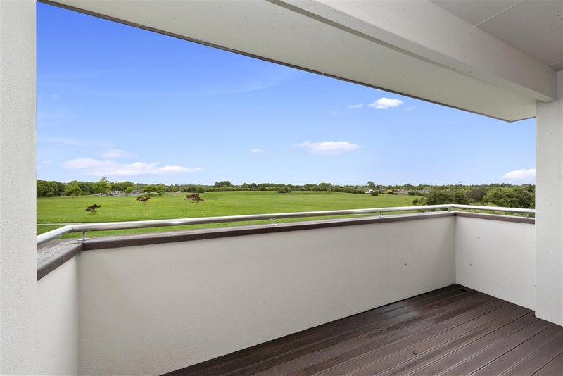 12 Gavin Heights, Rototuna, Hamilton - Carousel 21