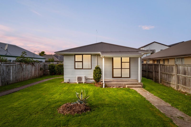 2/696 Gloucester Street, Linwood, Christchurch - Carousel 1