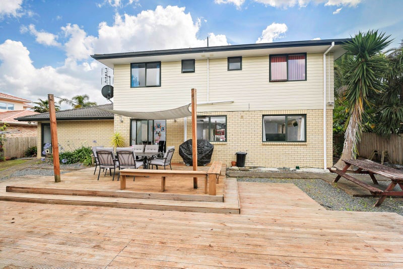 10 Crimson Park, Oteha, Auckland - Carousel 2