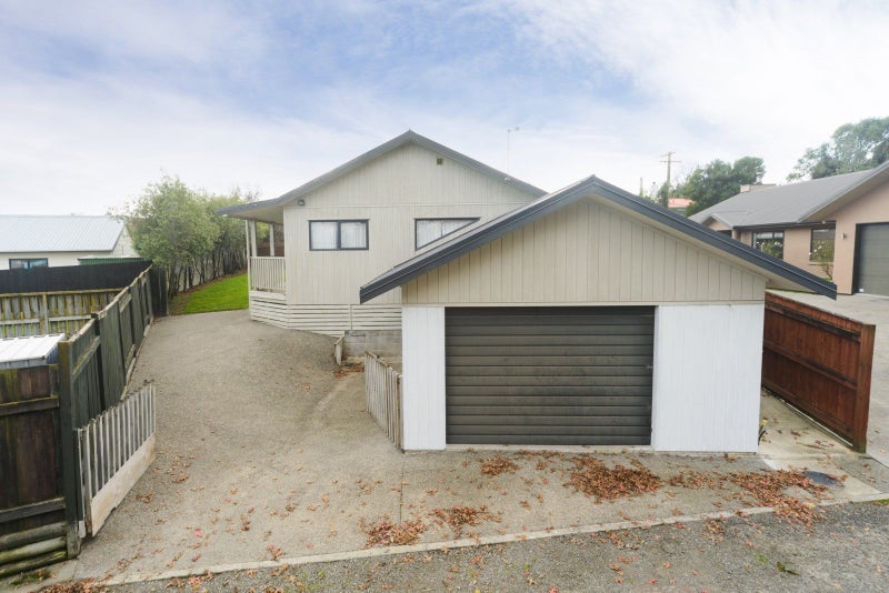 130 Hillcrest Drive, Kelvin Grove, Palmerston North - Carousel 2