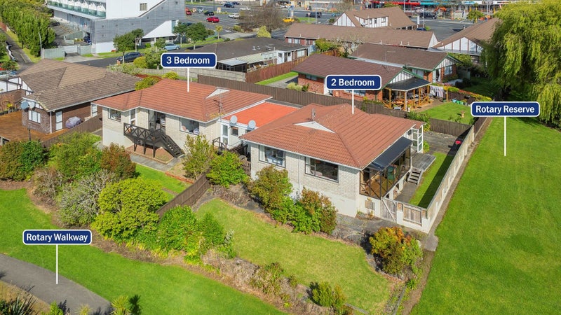 1/10 Kentigern Close, Pakuranga, Auckland - Carousel 1