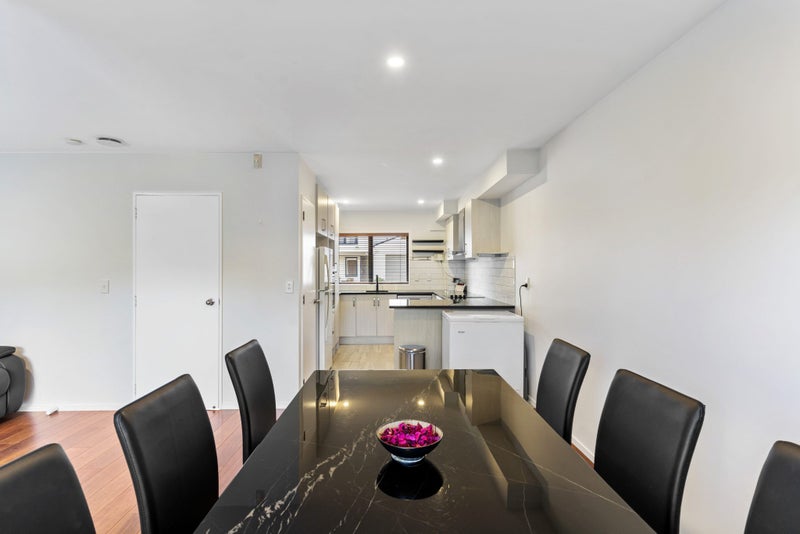 9/70 Fernhill Way, Oteha, Auckland - Carousel 2