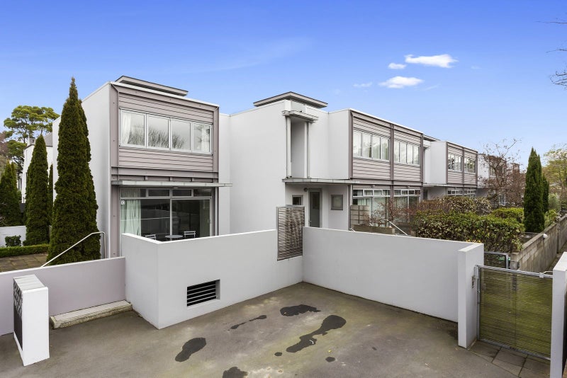 2/77 Carlton Mill Road, Merivale, Christchurch - Carousel 1