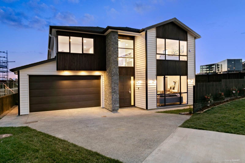 51 Rathmullen Place, Pinehill, Auckland - Carousel 1