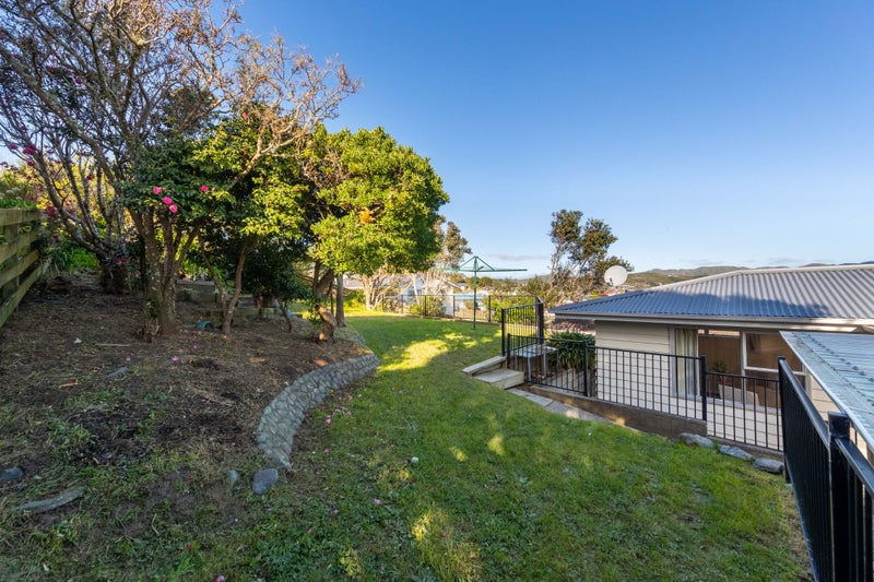 26 Gloaming Hill, Titahi Bay, Porirua - Carousel 17