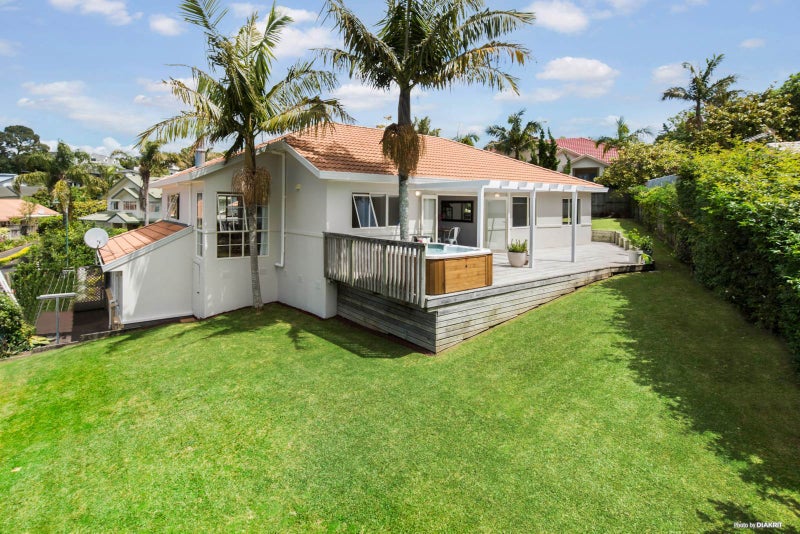 7 Tyburn Lane, Unsworth Heights, Auckland - Carousel 2